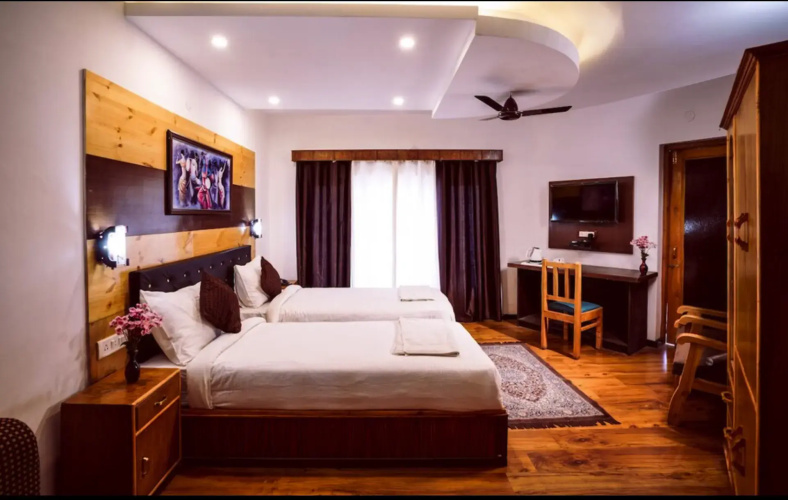 Deluxe Double room with view