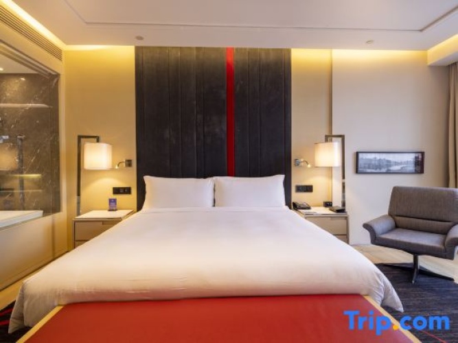 1 Bedroom Deluxe Single Suite