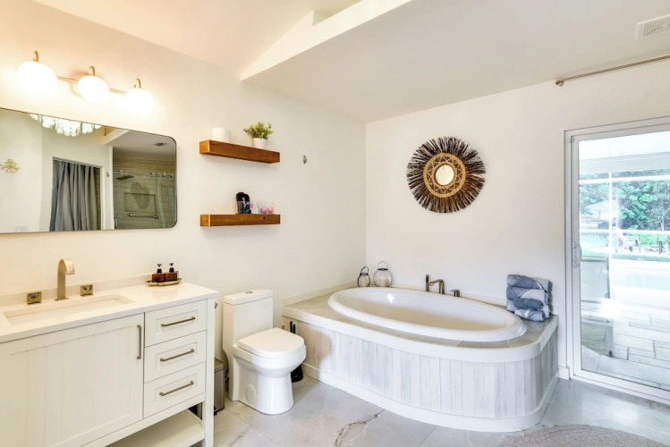 3 Bedrooms Cottage