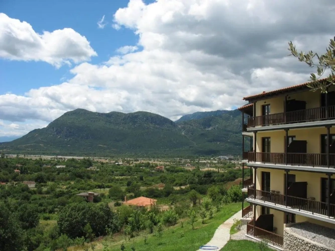 Standard Quadruple room with garden view