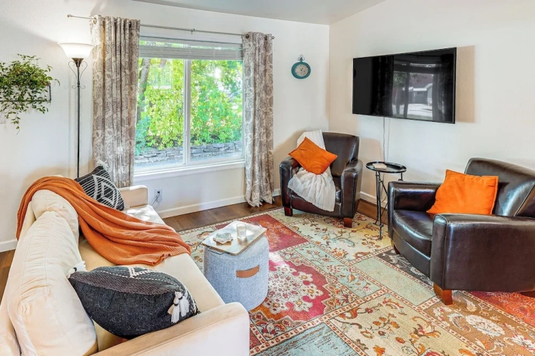 2 Bedrooms Cottage