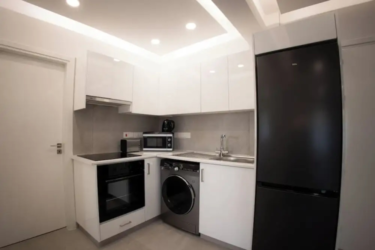Phaedrus Living Luxury Mackenzie Flat