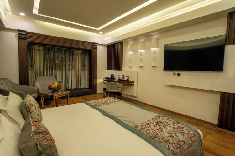 Hotel Snowland Srinagar