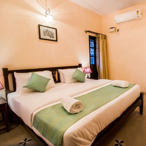 4 Bedrooms Villa with balcony