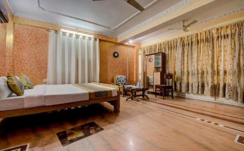 OYO 18345 A S Palace