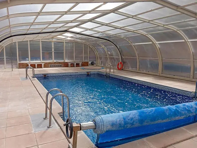 Hotel La Rueda 3000