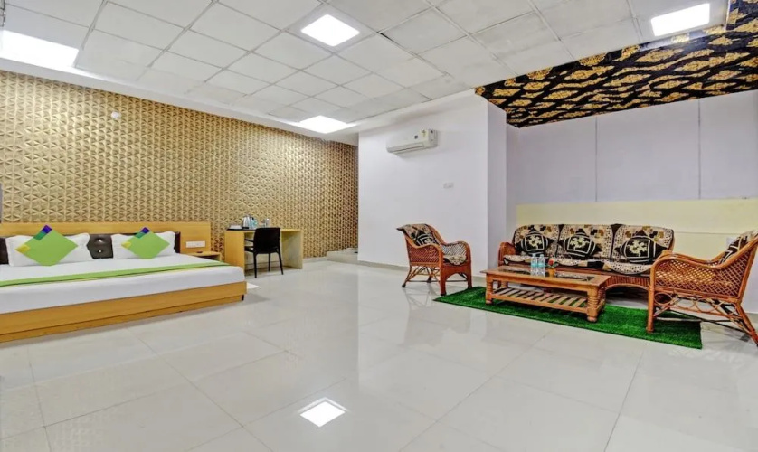 FabHotel RDGR Saalt