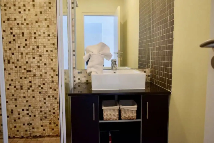 1 Bedroom Flat Apartment