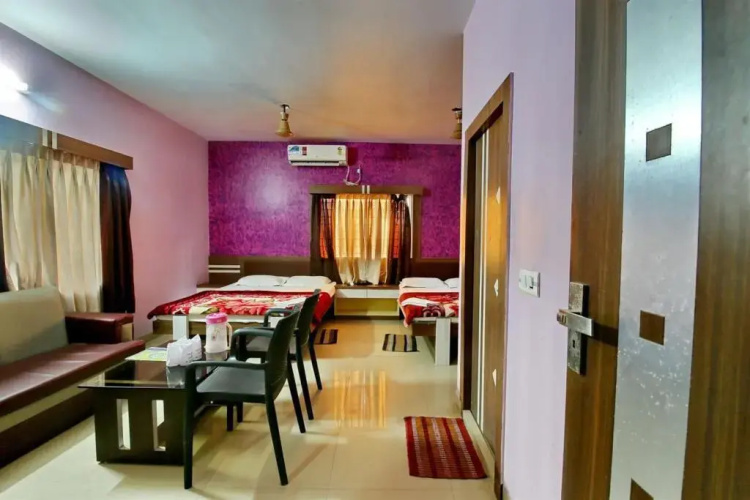 Hotel Rohini International