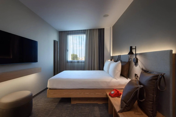 Moxy Lisbon City