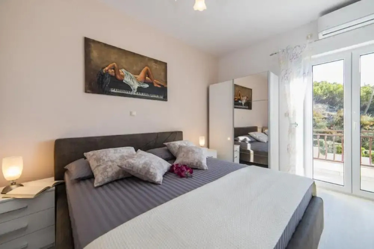Apartment Tafra 2