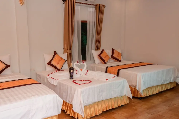 Superior Triple room