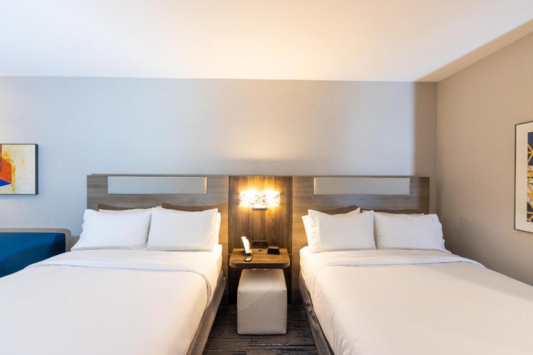 Quadruple Suite