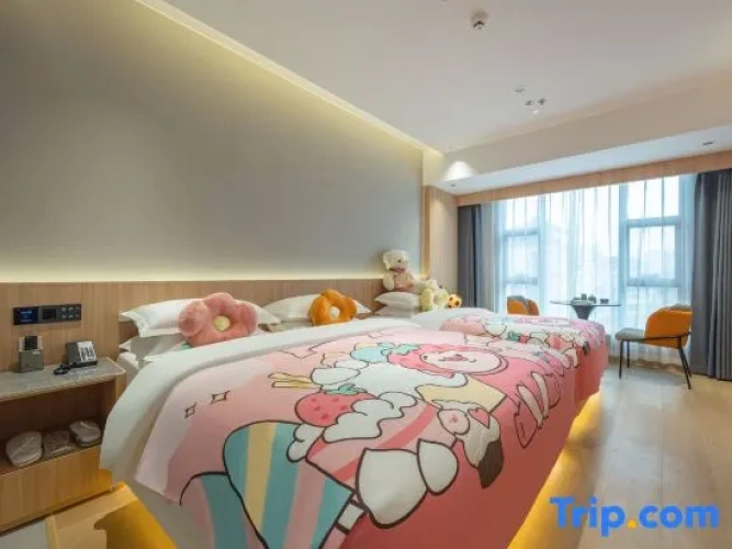 Standard Twin Family room