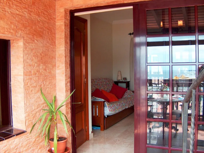 Sun And Terrace Apartment