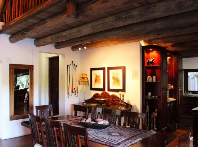 4 Bedrooms Cottage