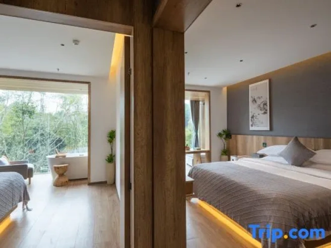 Sextuple Suite