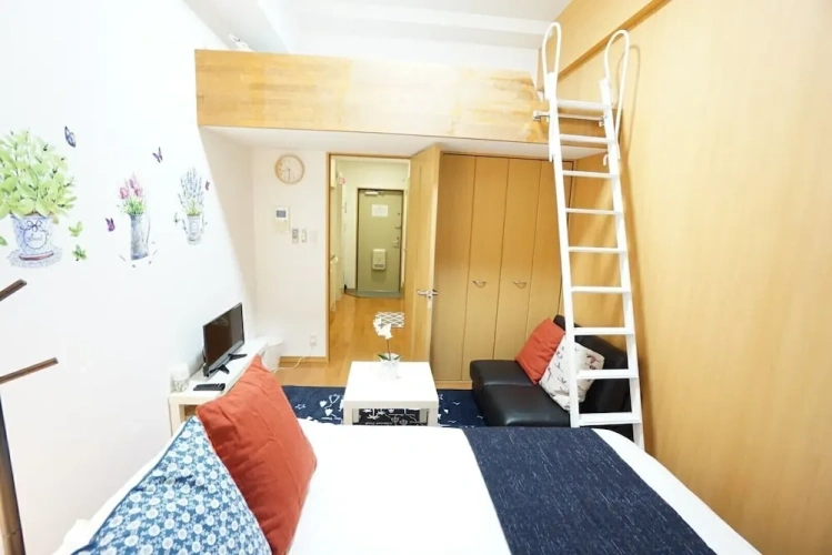 1 Bedroom Classic Apartment with balcony and with city view