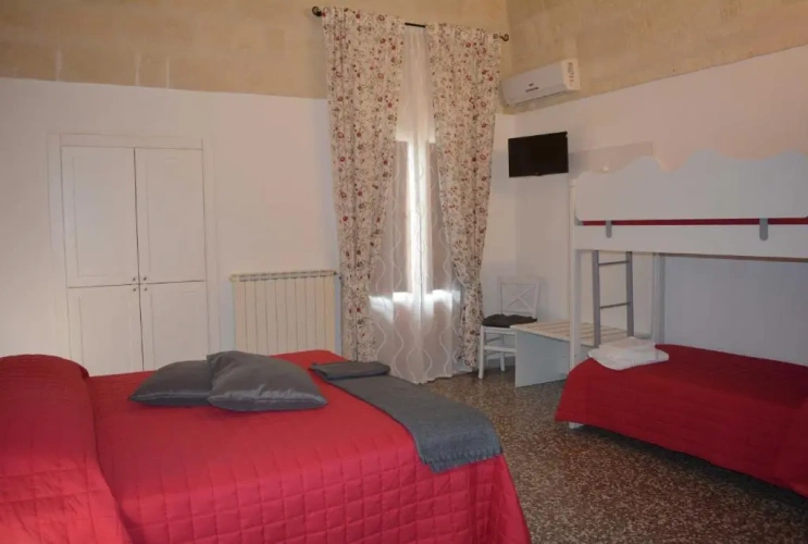 Standard Quadruple room