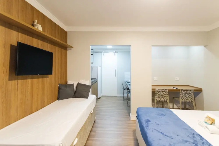 Casa Jardim. Ar e garagem
