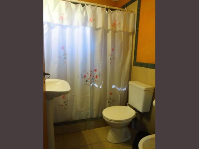 2 Bedrooms Bungalow
