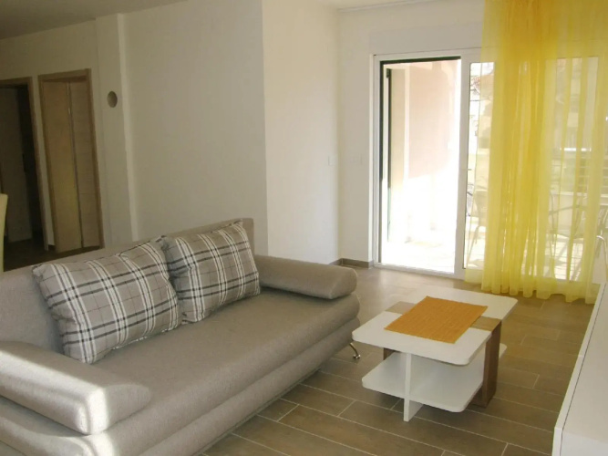 Smojver - Two Bedroom No.6