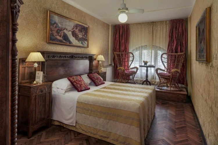 Standard Double room with canal view