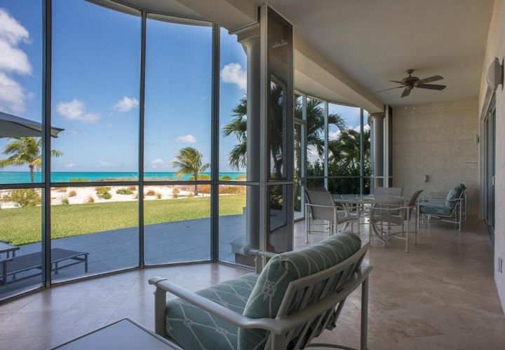 1 Bedroom Double Suite oceanfront