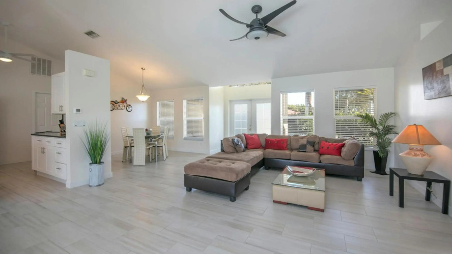 !NEW! Villa Surfside