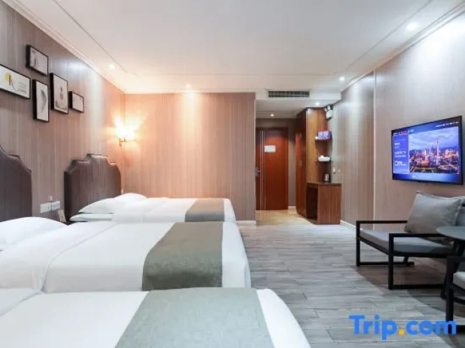 Triple Family Suite