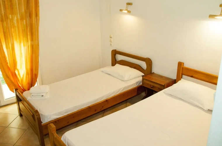 Standard Triple room with balcony