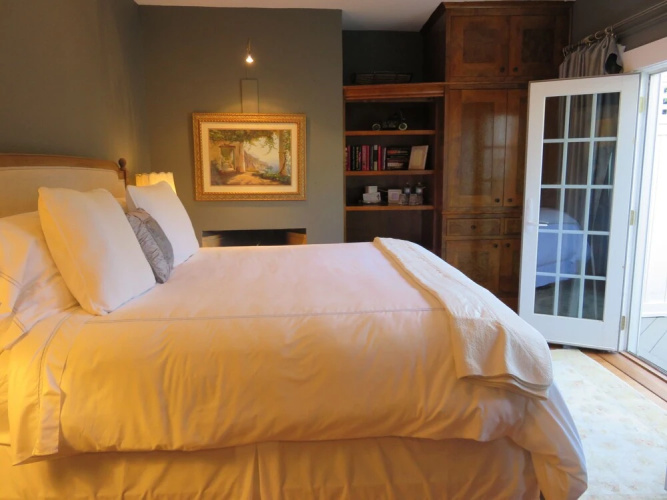 Inn St Helena