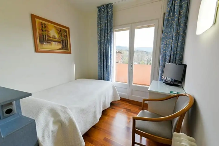 Standard Double room with view