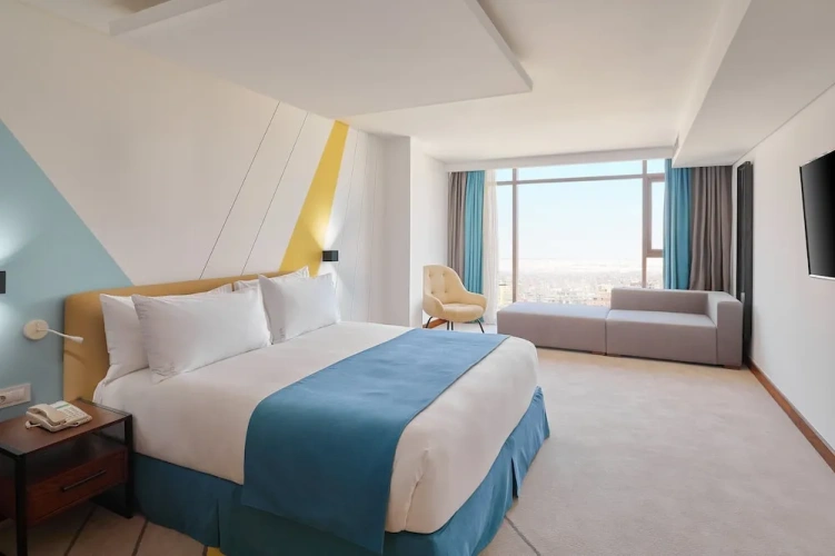 1 Bedroom Suite with city view