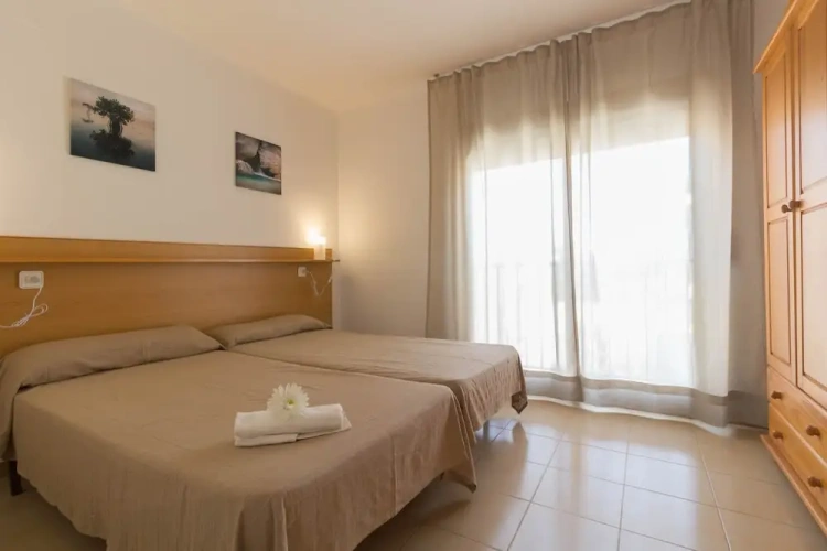 1 Bedroom Apartment with balcony