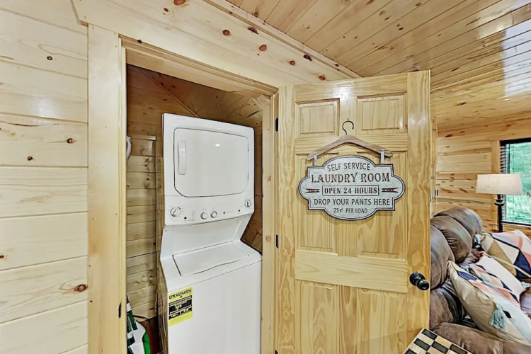 Lakpow45 3 Bedroom Cabin