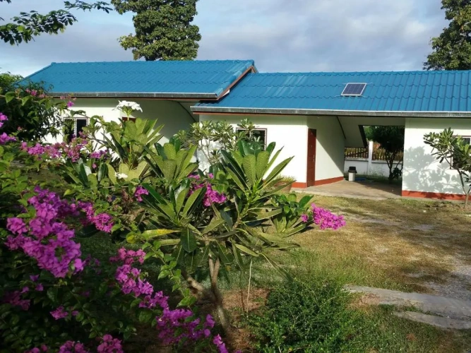 1 Bedroom Double Bungalow