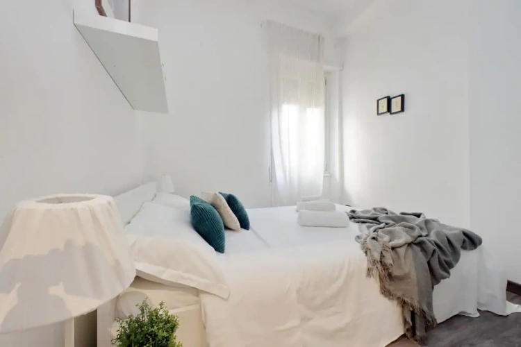 3 Bedrooms Apartment