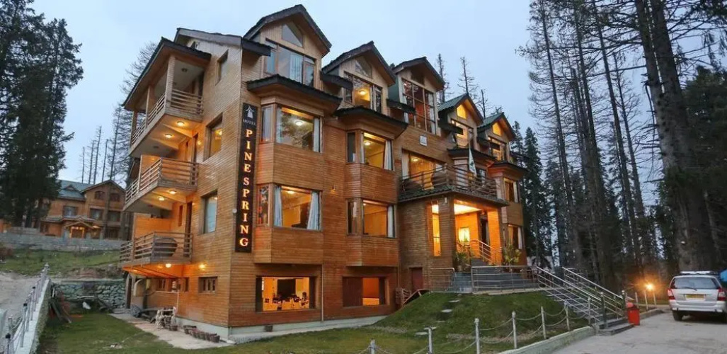 Pine Spring Resort Gulmarg