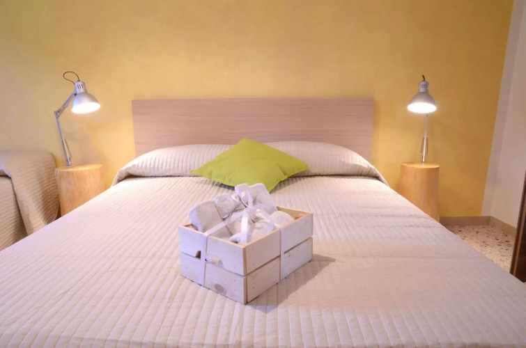 B&B Lekythos