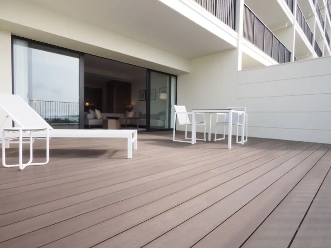Suite with balcony