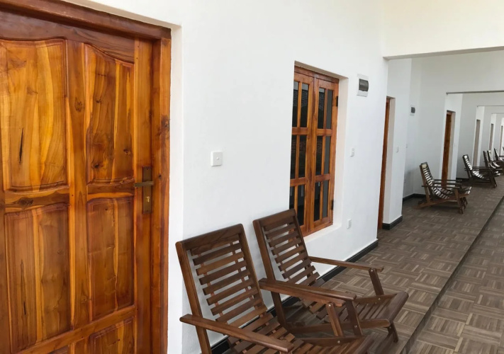 Shadow Bay Hotel