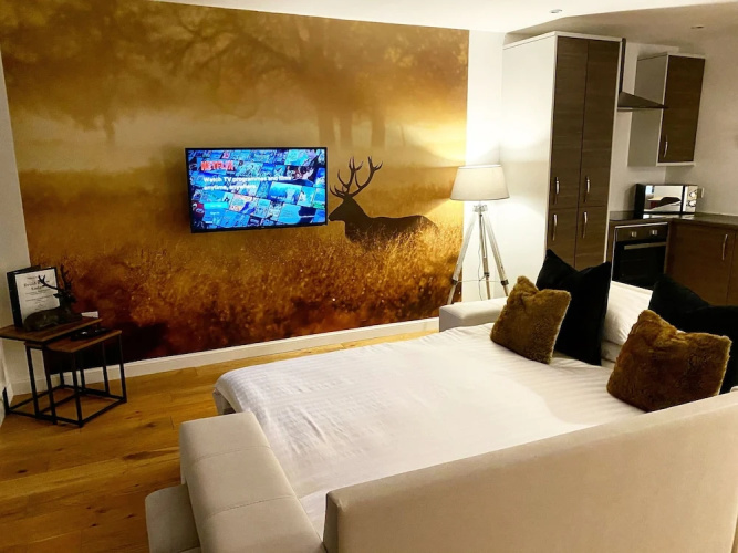 Druid House Lodge