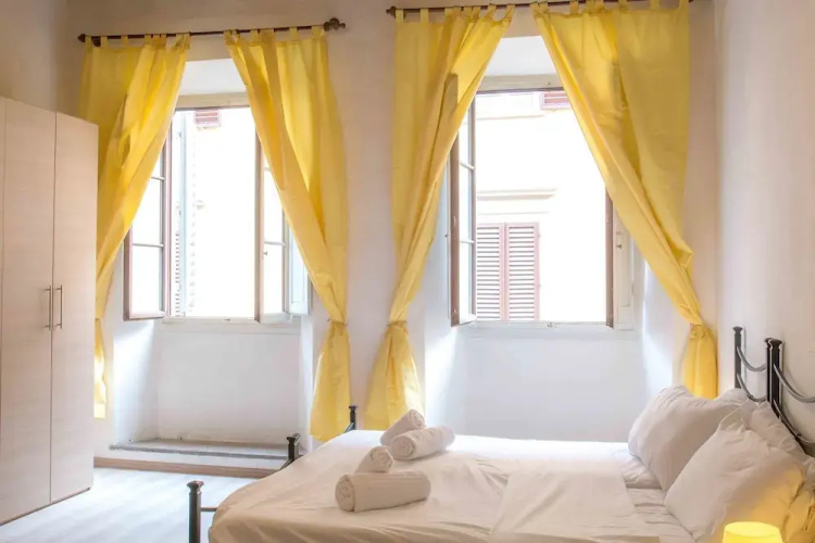 Spacious 4BD Apt Near the Duomo