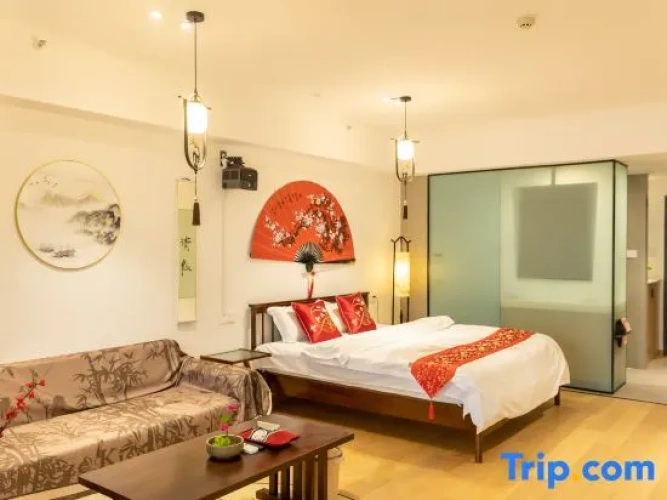 Standard Double room with city view