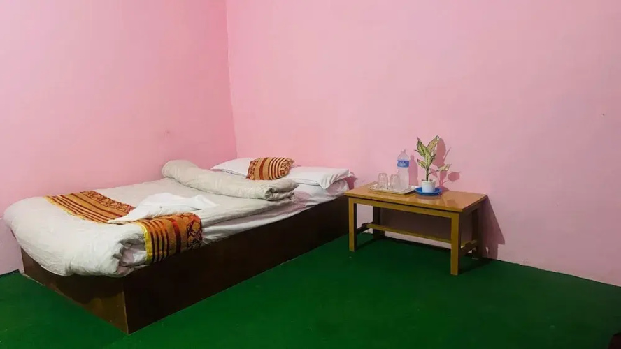 hotel khana 100