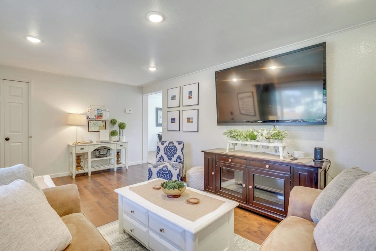 2 Bedrooms Cottage