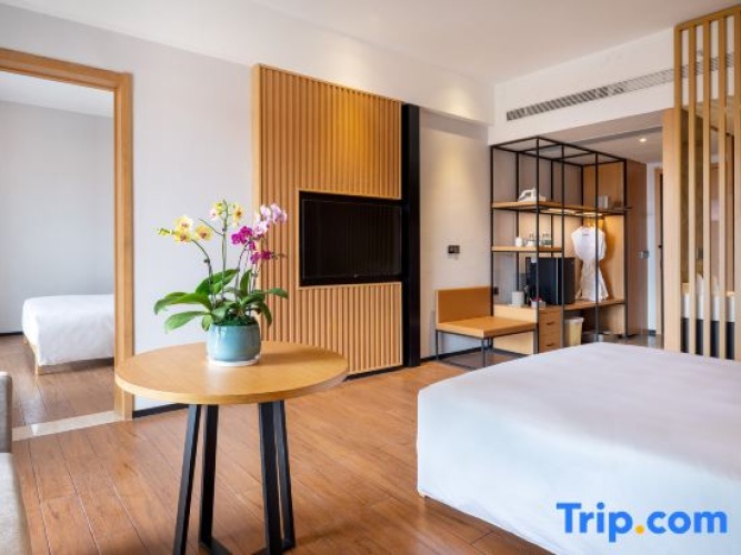 2 Bedrooms Quadruple Family Suite