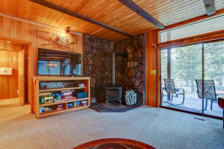 22 Rogue-AC-Hot Tub-4BR/3.5BA
