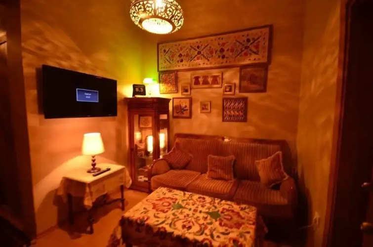 Station Hotel 34